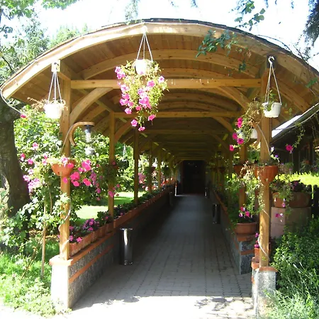 فندق Ristorante La Perla Varallo Pombia