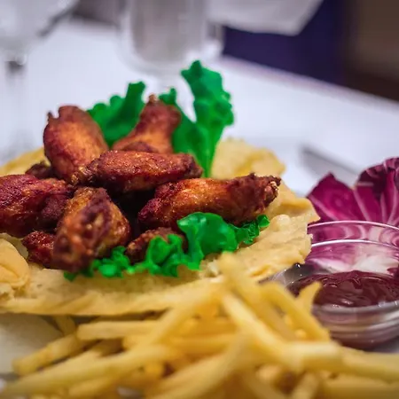 Отель Ristorante La Perla 4*