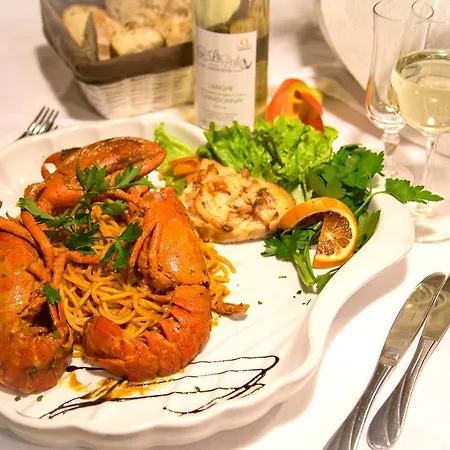 Отель Ristorante La Perla Варалло-Помбия