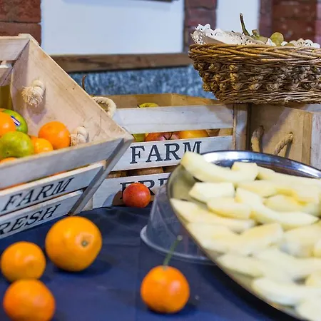 فندق Ristorante La Perla Varallo Pombia