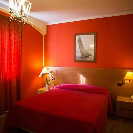 فندق Ristorante La Perla Varallo Pombia