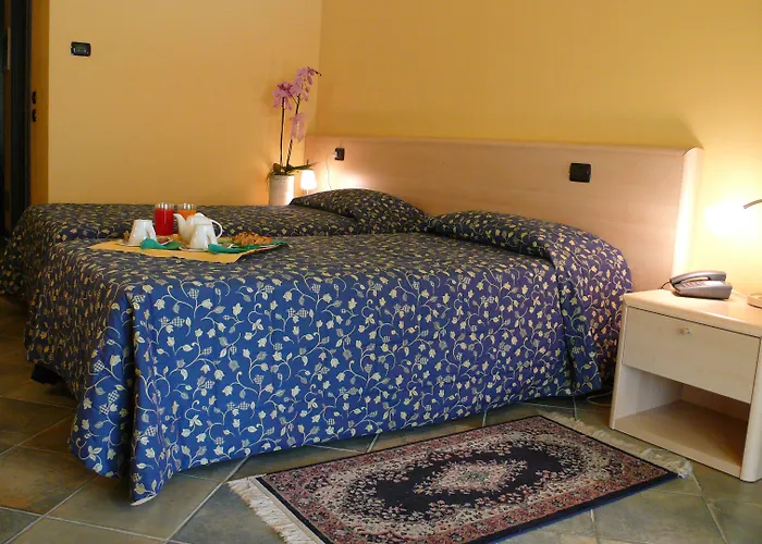Отель Ristorante La Perla 4*