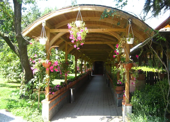 Отель Ristorante La Perla Варалло-Помбия