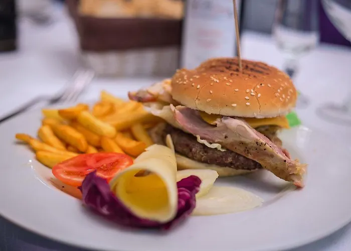 Отель Ristorante La Perla