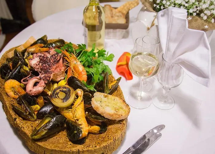 Отель Ristorante La Perla