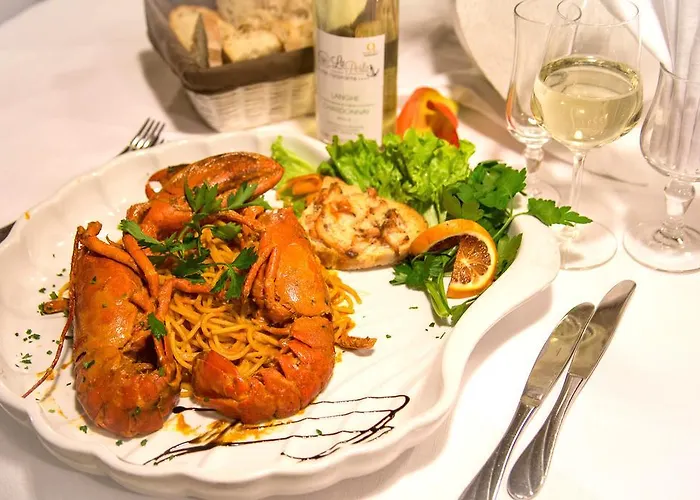 Отель Ristorante La Perla Варалло-Помбия
