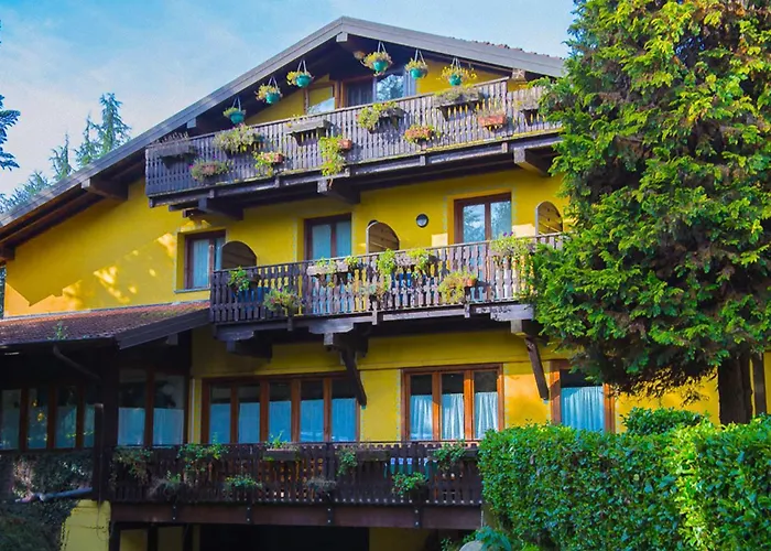 Ristorante La Perla Отель Варалло-Помбия
